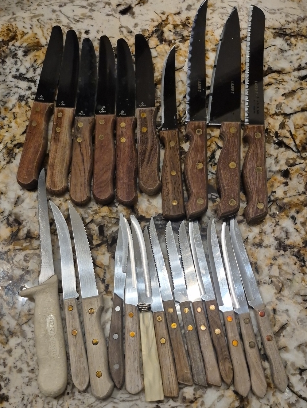 Wood-Handled Steak Knife Set - Brown
